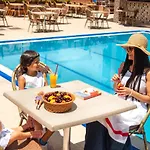 Palm Hotel