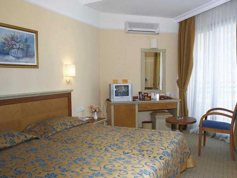 Palm Hotel 4*